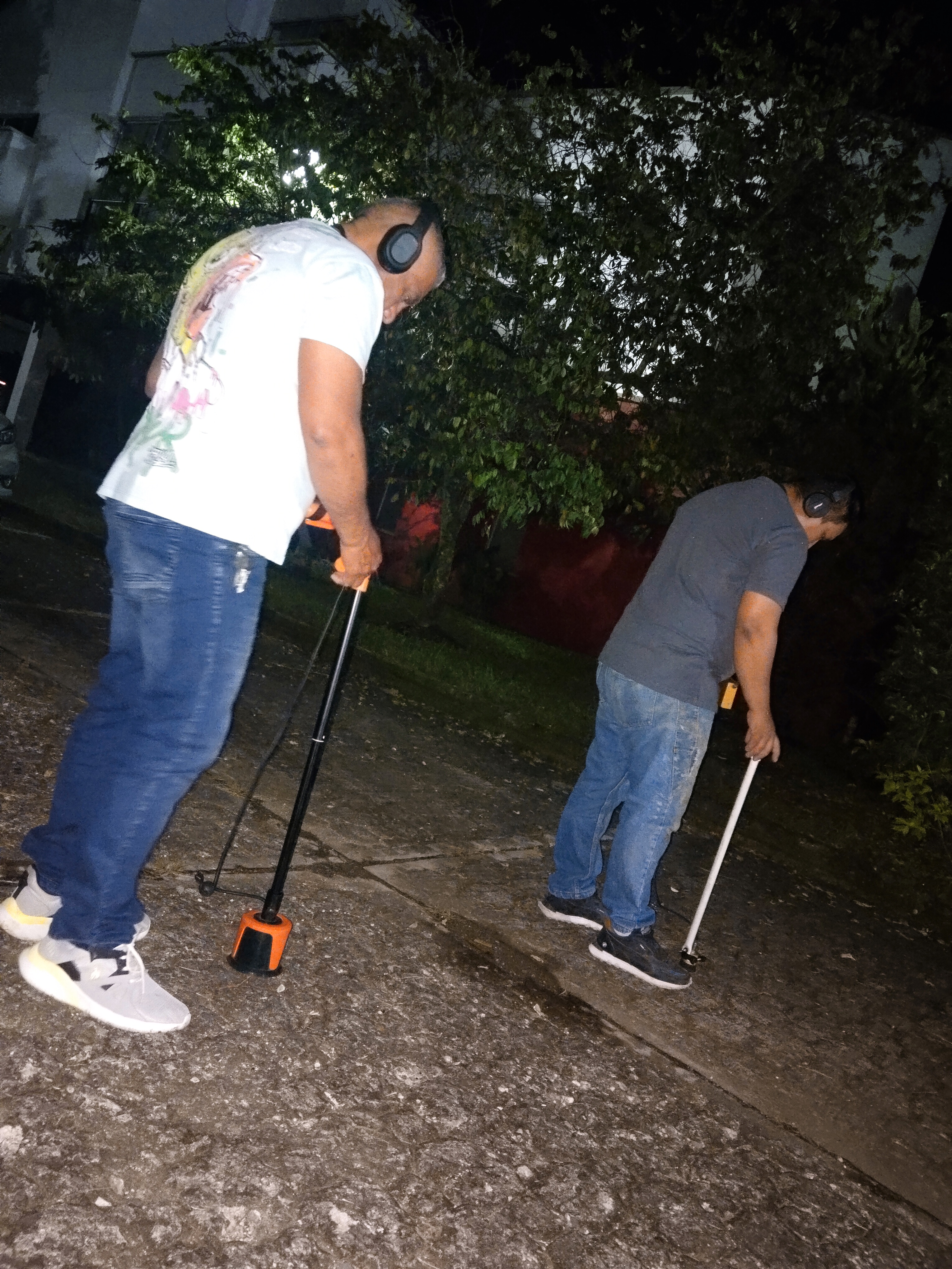Trabajo real de detección de fuga con geófono en Cali #6